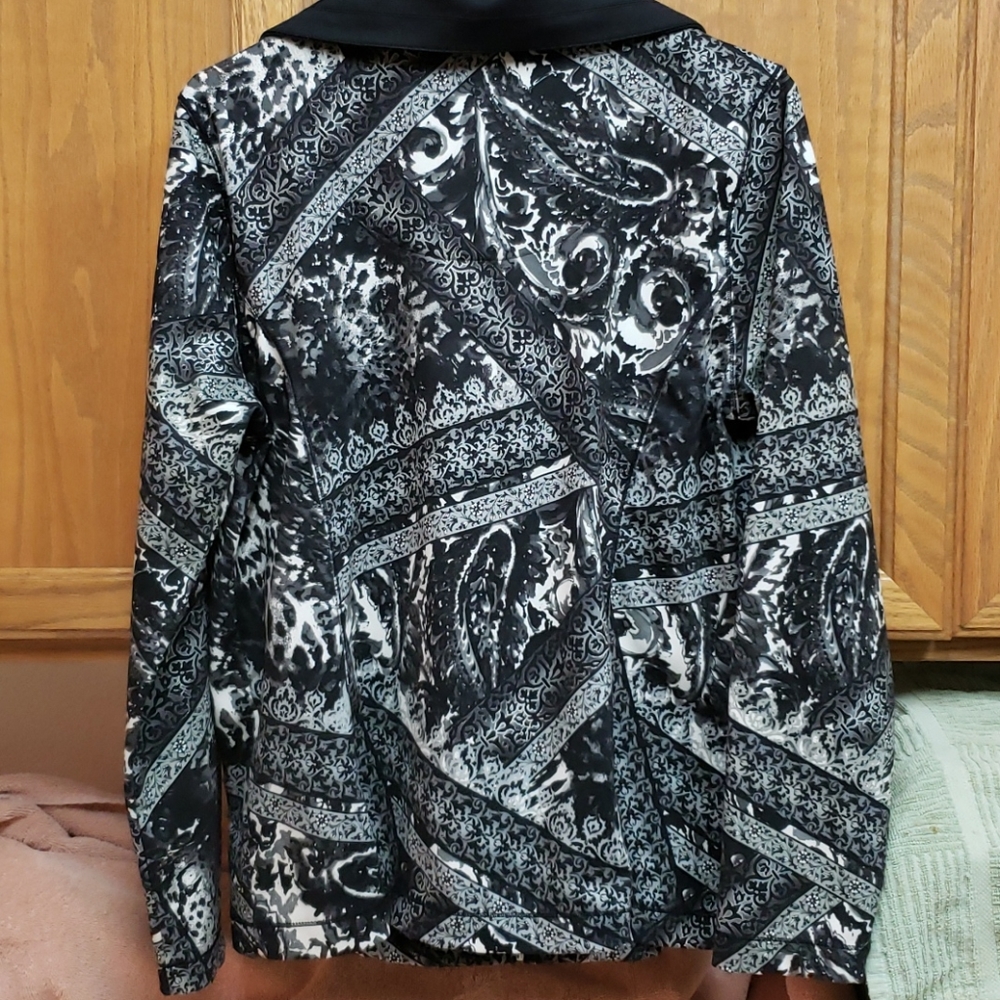 JM Collection jacket - Picture 3 of 3